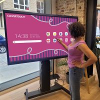 Clevertouch Impact LUX 2